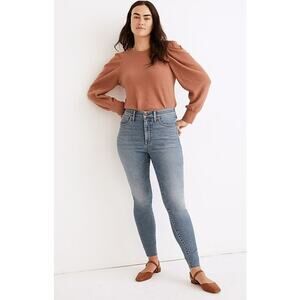 Madewell Curvy High-Rise Skinny Jeans in Ainsworth Wash: Raw-Hem Edition Size 28